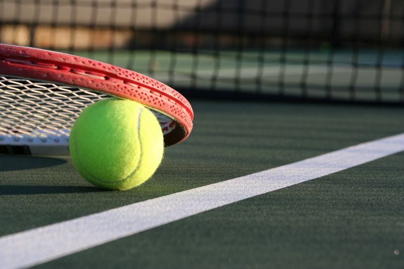tennis court repair and resurfacing